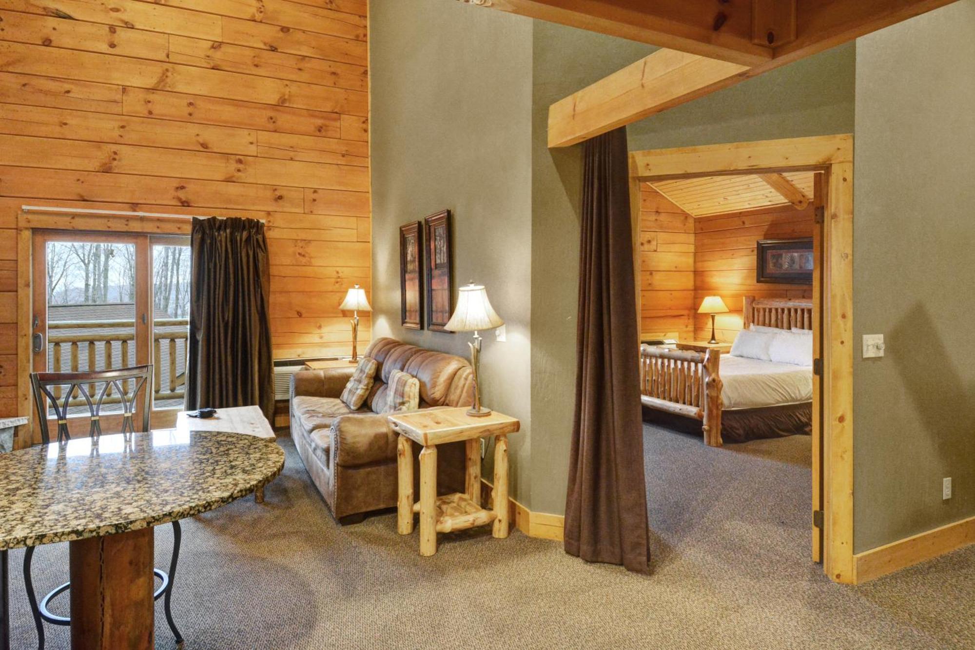 Hotel The At Sunset Village McHenry