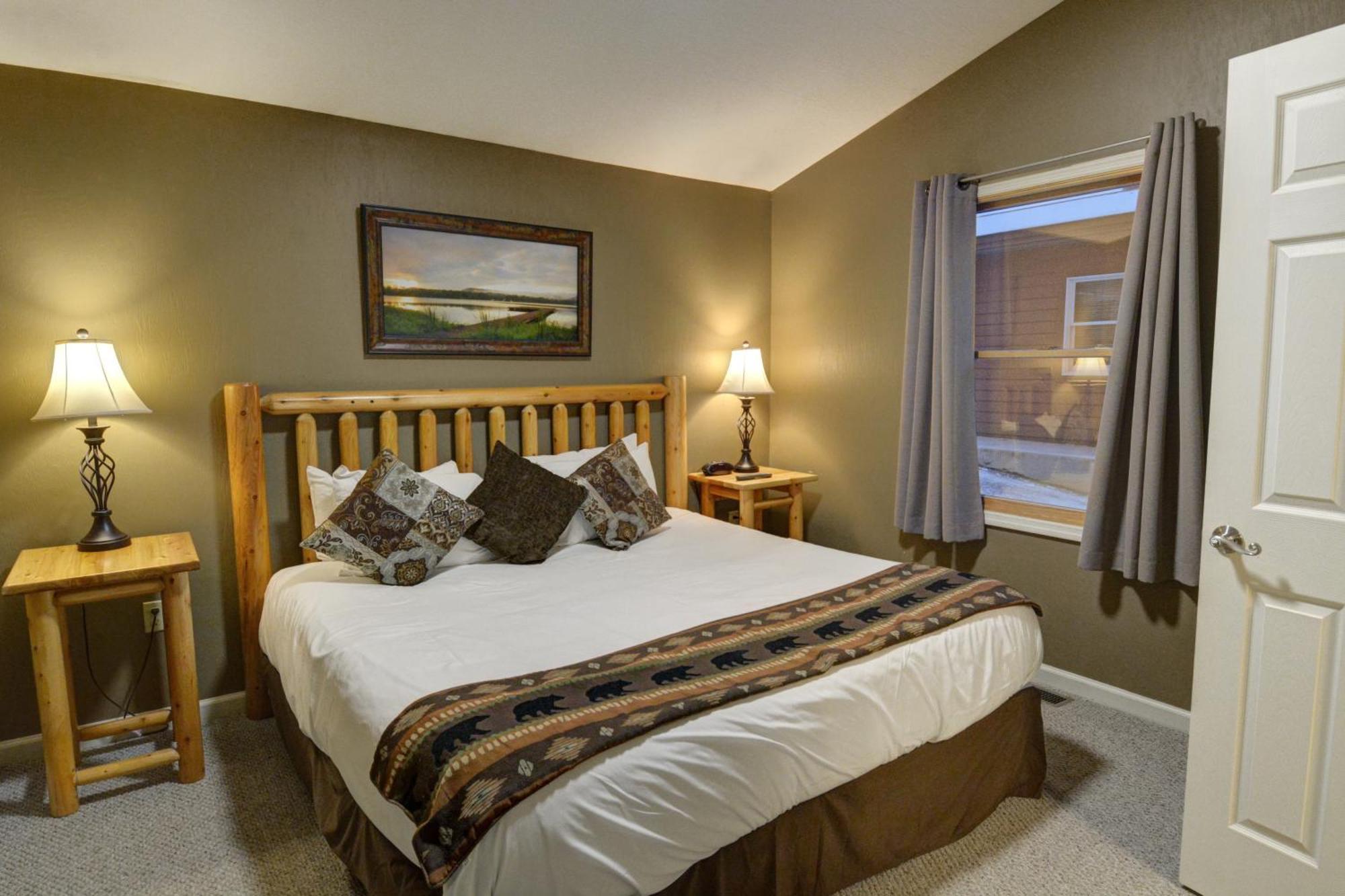 Hotel The At Sunset Village 5*
